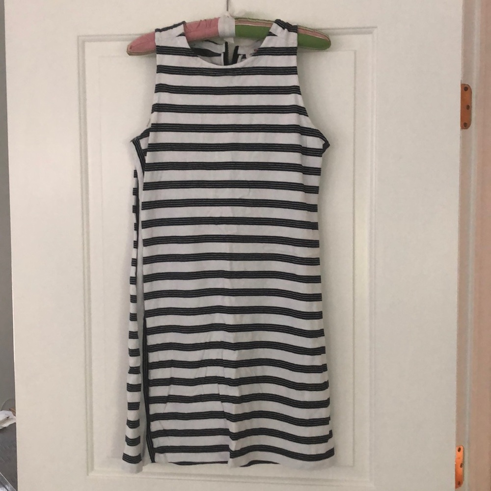 Vineyard Vines dress